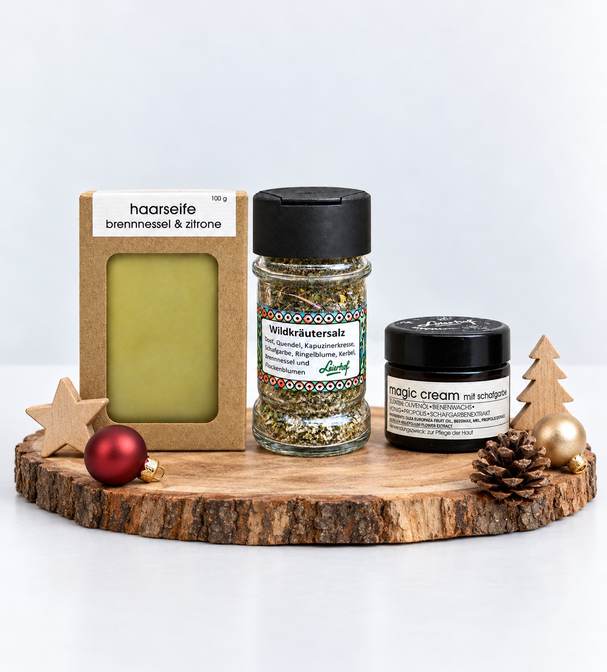 Leierhof — Introduction Gift Set Leierhof Christmas product visual with natural festive decoration